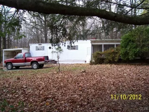 3 Elderberry Ln, Effort, PA 18330 photo 1