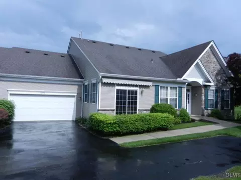 1876 Gregory Pl, Hellertown, PA 18055 photo 1