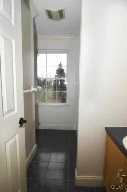 3935 Devonshire Rd, Bethlehem, PA 18020 photo 28
