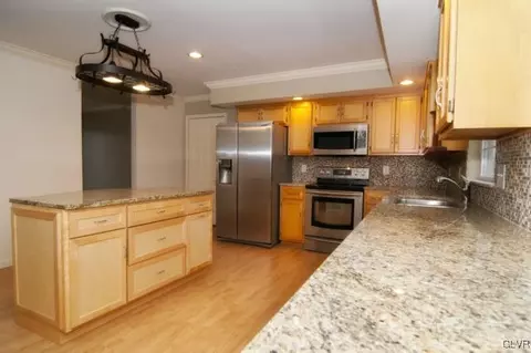 3935 Devonshire Rd, Bethlehem, PA 18020 photo 11
