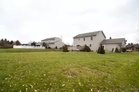 3935 Devonshire Rd, Bethlehem, PA 18020 photo 4