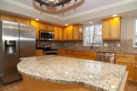 3935 Devonshire Rd, Bethlehem, PA 18020 photo 8