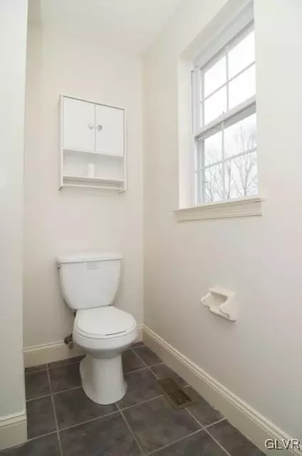 3935 Devonshire Rd, Bethlehem, PA 18020 photo 40
