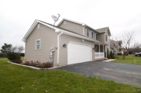 3935 Devonshire Rd, Bethlehem, PA 18020 photo 3