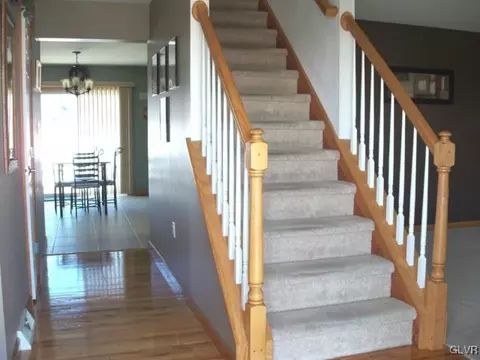 2776 Maefield Rd, Bath, PA 18014 photo 12