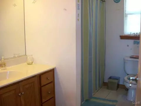 2776 Maefield Rd, Bath, PA 18014 photo 20