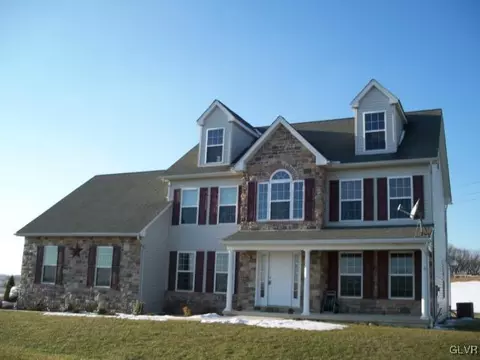 2776 Maefield Rd, Bath, PA 18014 photo 1