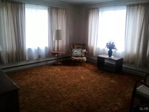 1122 Clearview Rd, Coplay, PA 18037 photo 9