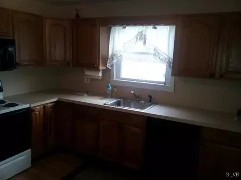 1122 Clearview Rd, Coplay, PA 18037 photo 4