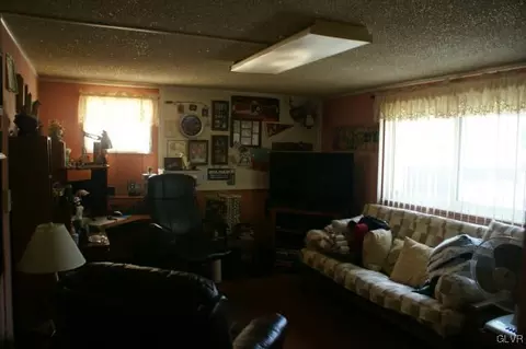 537 E Goepp Cir, Bethlehem, PA 18018 photo 11