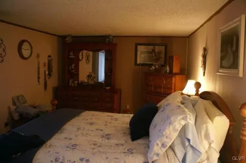 537 E Goepp Cir, Bethlehem, PA 18018 photo 15