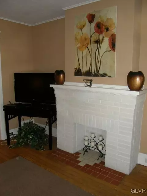 320 E Laurel St, Bethlehem, PA 18018 photo 4