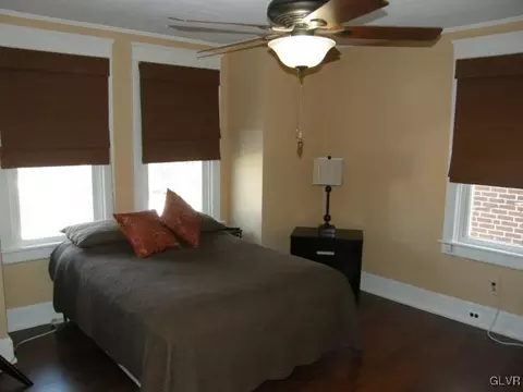 320 E Laurel St, Bethlehem, PA 18018 photo 9