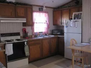 26 Spring Mdw, Bath, PA 18014 photo 8