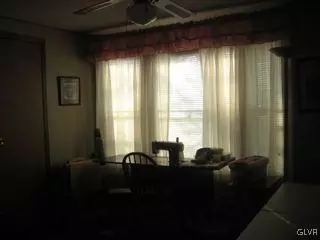 26 Spring Mdw, Bath, PA 18014 photo 4