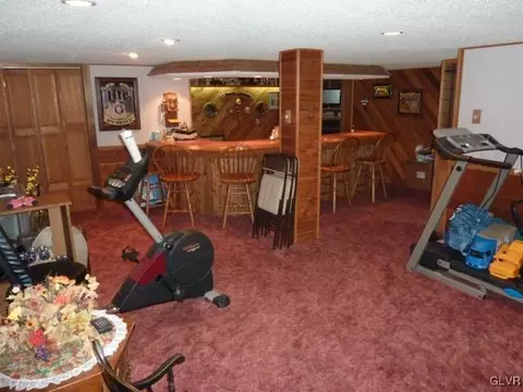 769 Point Phillips Rd, Bath, PA 18014 photo 9