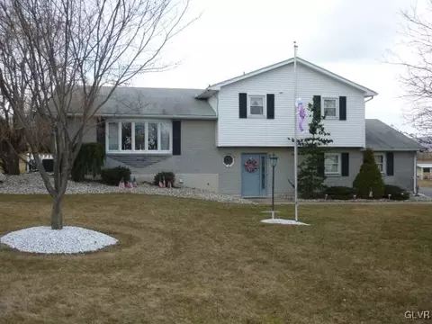 769 Point Phillips Rd, Bath, PA 18014 photo 1