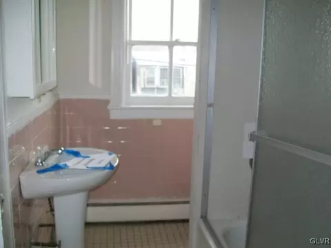 207 E Goepp St, Bethlehem, PA 18018 photo 9