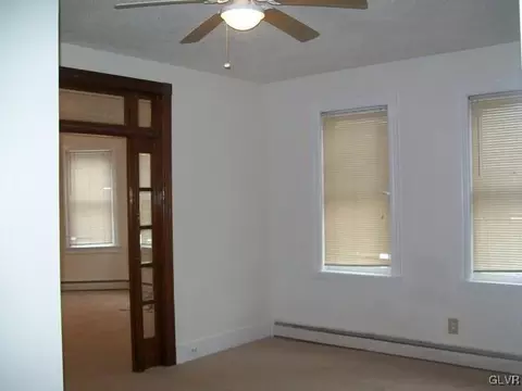 207 E Goepp St, Bethlehem, PA 18018 photo 4
