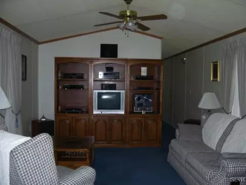 4530 Homestead Dr, Coplay, PA 18037 photo 6