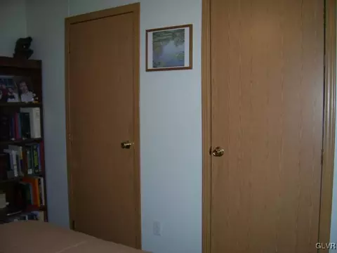 4530 Homestead Dr, Coplay, PA 18037 photo 11