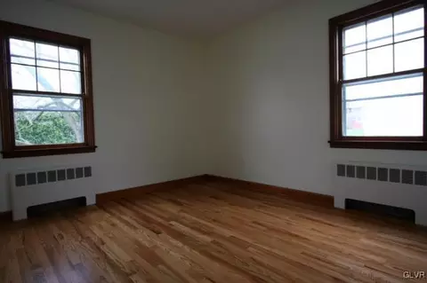 515 E Fairview St, Bethlehem, PA 18018 photo 13