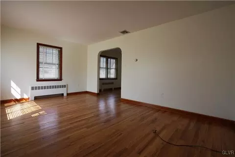 515 E Fairview St, Bethlehem, PA 18018 photo 8