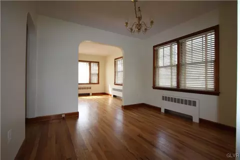 515 E Fairview St, Bethlehem, PA 18018 photo 9