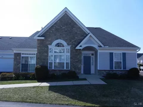 1850 Gregory Pl, Hellertown, PA 18055 photo 2