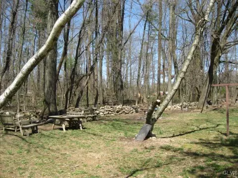 249 E Moorestown Rd, Wind Gap, PA 18091 photo 12