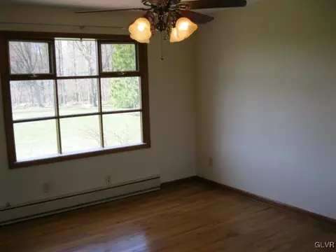 249 E Moorestown Rd, Wind Gap, PA 18091 photo 24