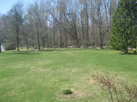 249 E Moorestown Rd, Wind Gap, PA 18091 photo 25