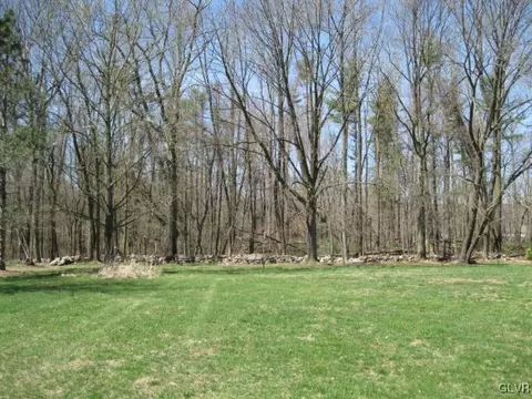 249 E Moorestown Rd, Wind Gap, PA 18091 photo 11