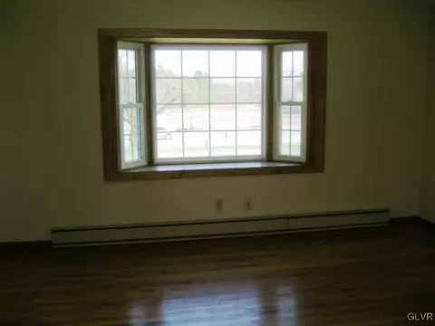 249 E Moorestown Rd, Wind Gap, PA 18091 photo 22