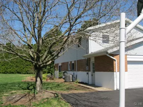 249 E Moorestown Rd, Wind Gap, PA 18091 photo 8