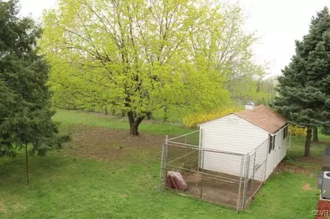197 Green Hill Rd, Barto, PA 19504 photo 6
