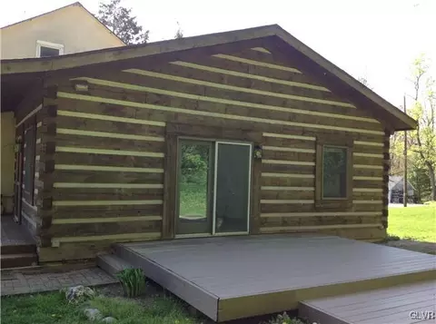 642 S Summit Rd, Bath, PA 18014 photo 5