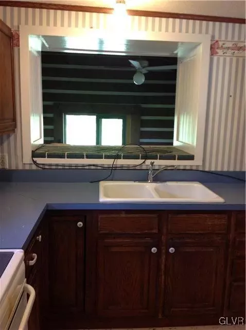 642 S Summit Rd, Bath, PA 18014 photo 14