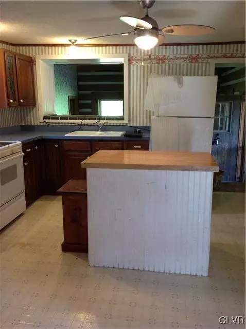 642 S Summit Rd, Bath, PA 18014 photo 15