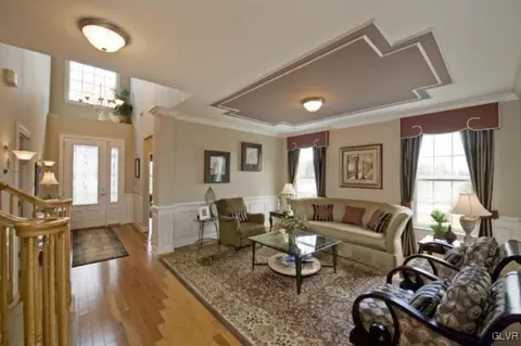 1007 Declaration Dr, Bethlehem, PA 18017 photo 9