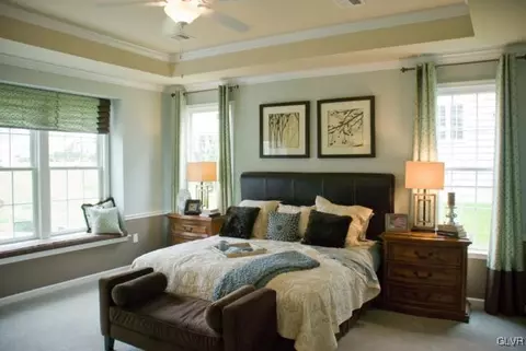 1071 Declaration Dr, Bethlehem, PA 18017 photo 7