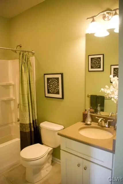 1071 Declaration Dr, Bethlehem, PA 18017 photo 11