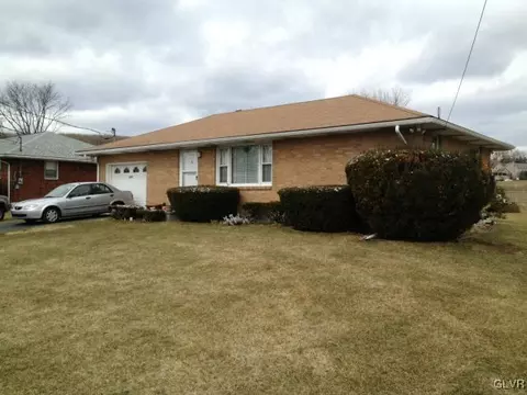 2425 Old Post Rd, Coplay, PA 18037 photo 3