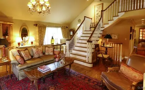 1037 Stone Stack Dr, Bethlehem, PA 18015 photo 5