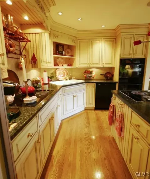 1037 Stone Stack Dr, Bethlehem, PA 18015 photo 8