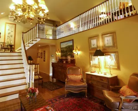 1037 Stone Stack Dr, Bethlehem, PA 18015 photo 3