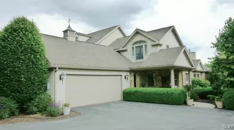 1037 Stone Stack Dr, Bethlehem, PA 18015 photo 1