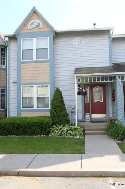 107 Commonwealth Dr, Bethlehem, PA 18020 photo 1