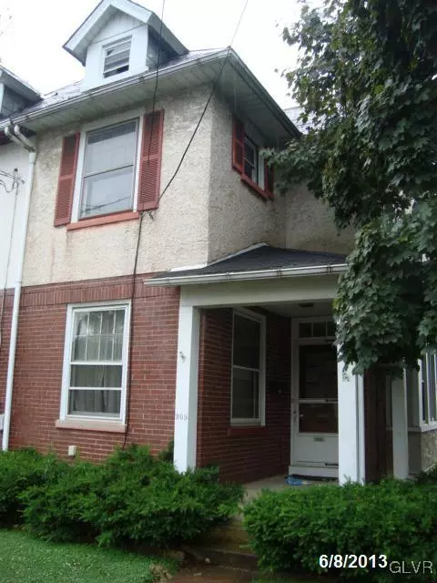 209 E High St, Hellertown, PA 18055 photo 1