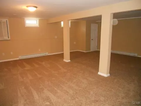 509 Easter Ter, Bath, PA 18014 photo 12
